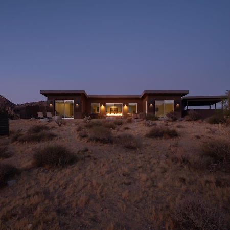 Shelter 2 L A Classic At Joshua Tree Park Entrance Buitenkant foto