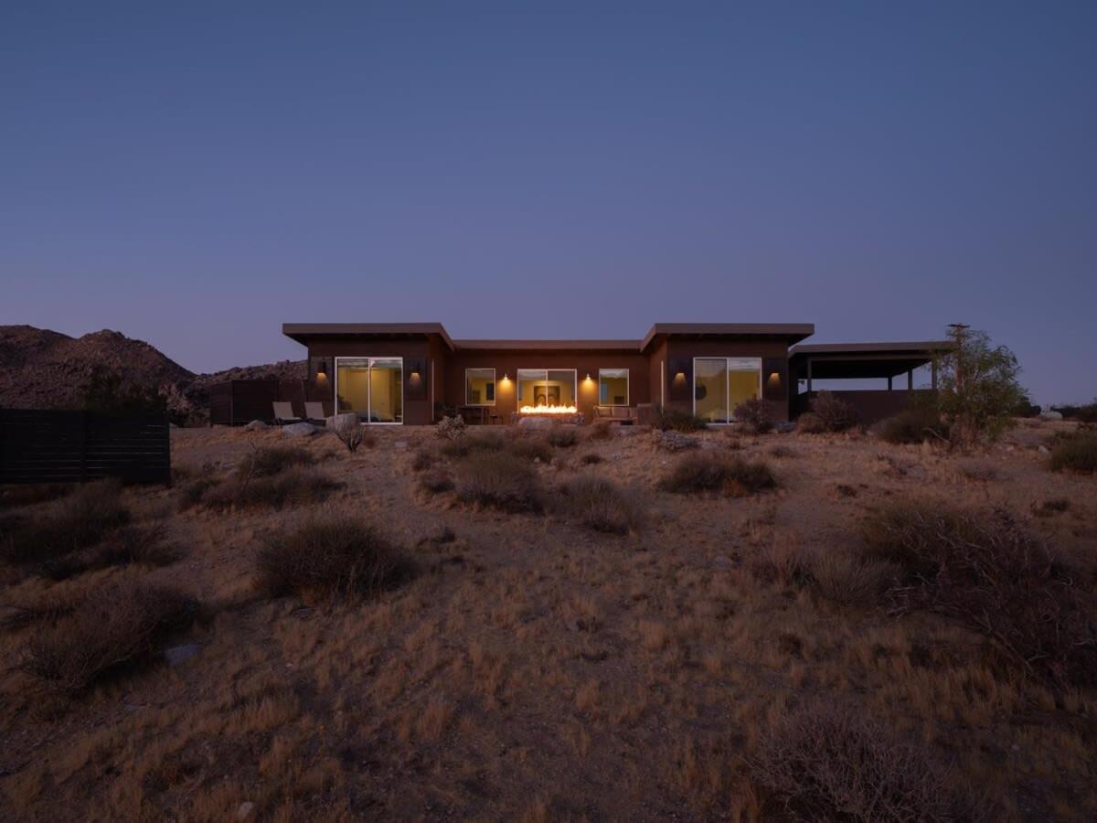 Shelter 2 L A Classic At Joshua Tree Park Entrance Buitenkant foto