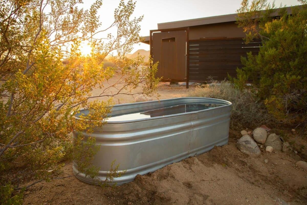 Shelter 2 L A Classic At Joshua Tree Park Entrance Buitenkant foto