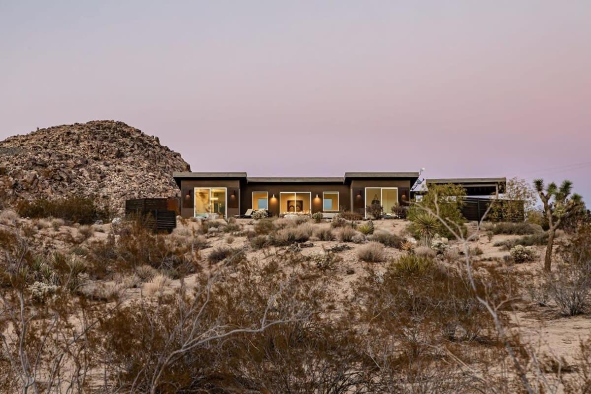 Shelter 2 L A Classic At Joshua Tree Park Entrance Buitenkant foto