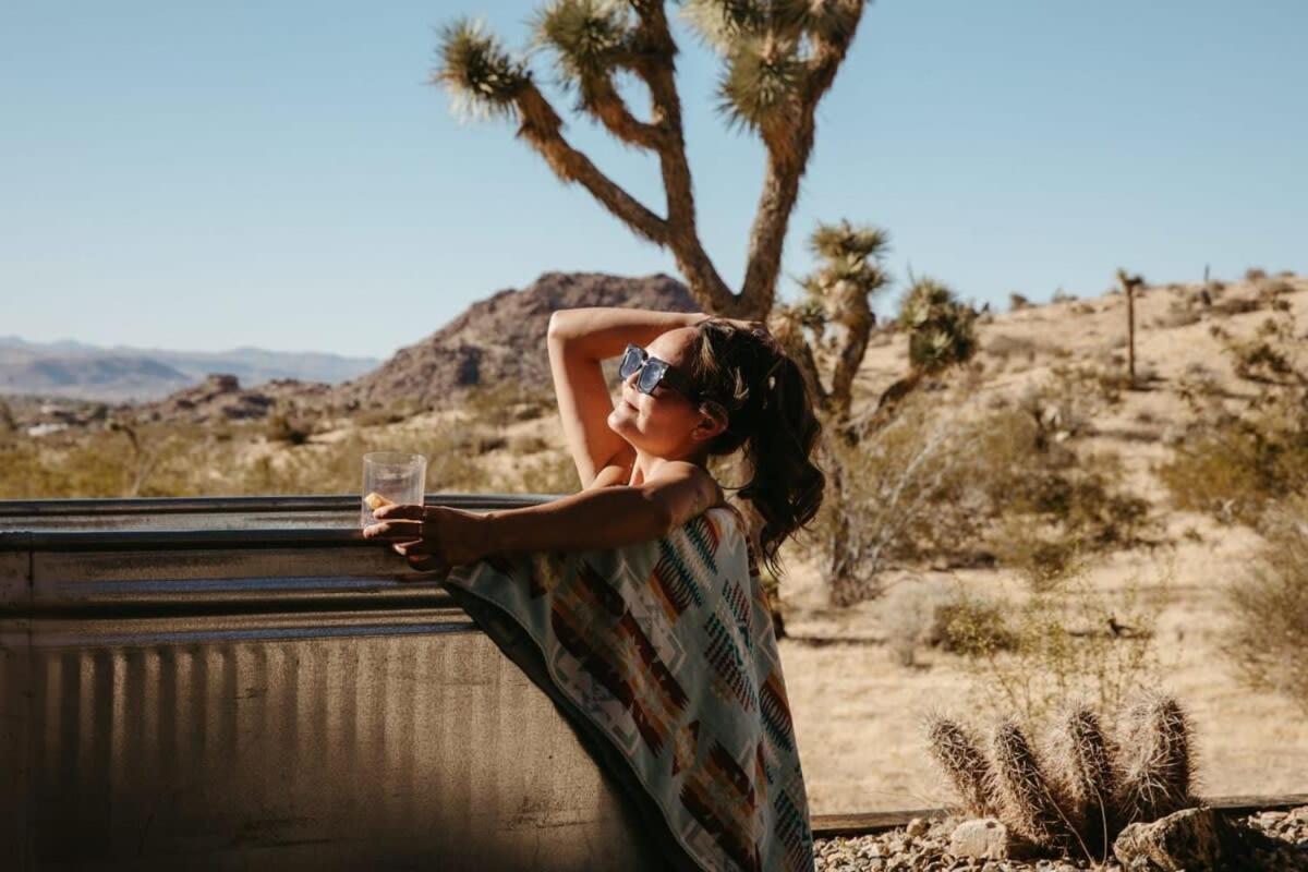 Shelter 2 L A Classic At Joshua Tree Park Entrance Buitenkant foto